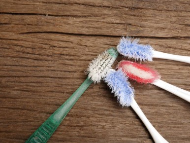 Эффективные методы борьбы с зубным налетом в домашних условиях