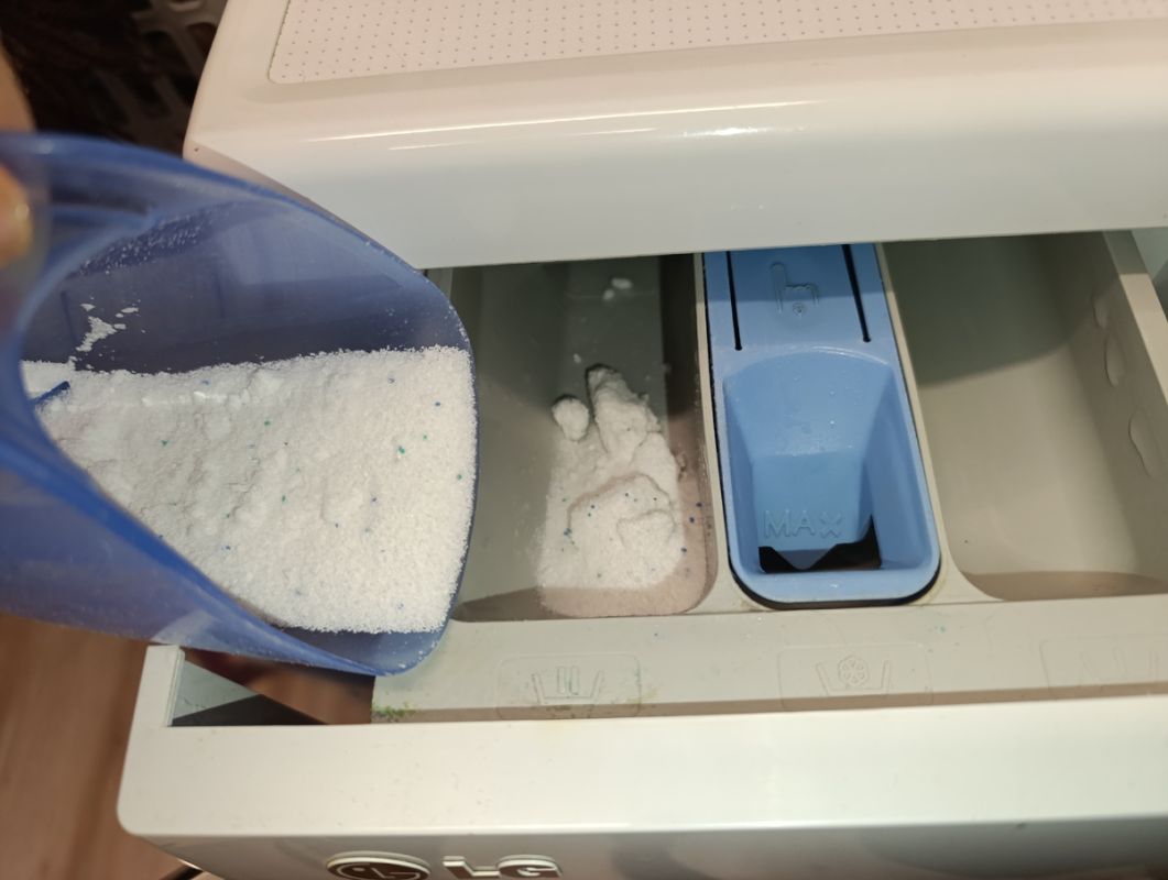 Как правильно рассчитать дозировку стирального порошка: ключевые моменты