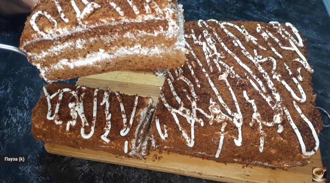 Легкий карамельный медовик: быстрое лакомство к чаю