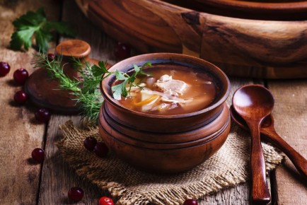 Вкусные блюда в горшочках: 10 идей для повседневного и праздника