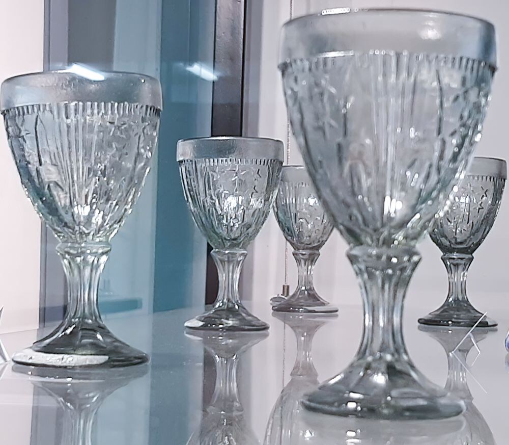 Необычные рюмки, рассказывающие о космических свершениях