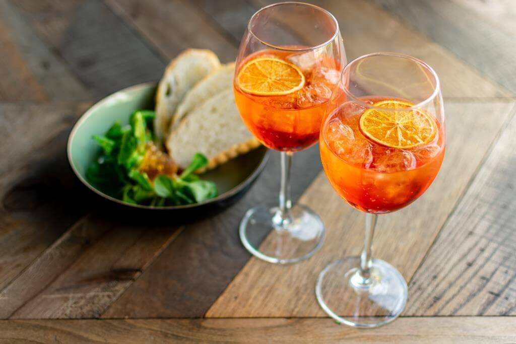 Летние напитки, которые стоит попробовать этим летом