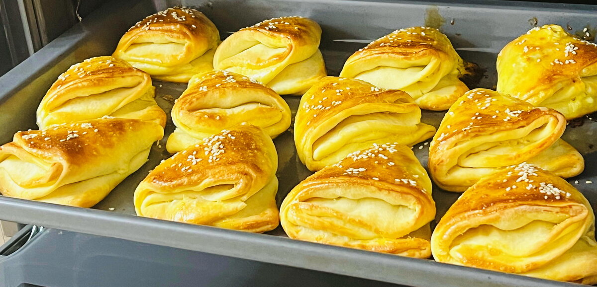 Универсальное тесто для пирожков: легкость и вкус на вашей кухне