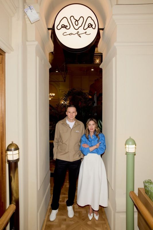 Новое заведение AVA Caf? теперь в ГУМе