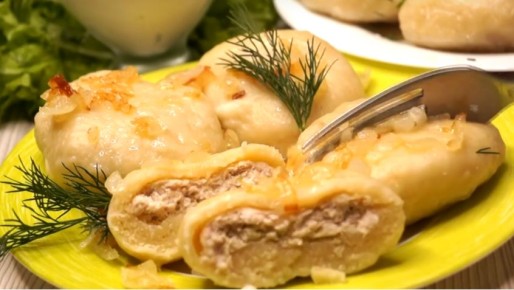 Сочные картофельные галушки с фаршем для семейного ужина