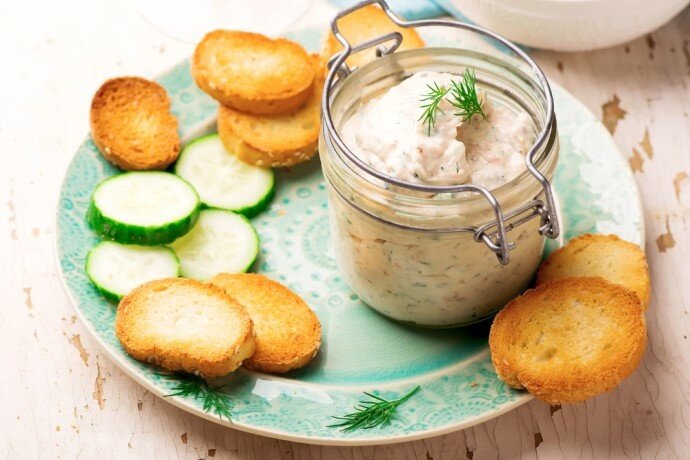 Нежный соус из лосося: идеальный компаньон для закусок