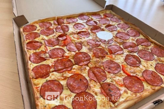 Квадратная пицца от «Шеф Пицца»: вкусно, но с оговорками