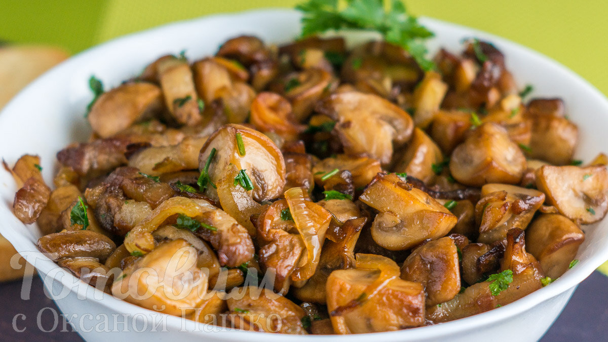 Ароматная закуска с грибами и беконом: идеальное дополнение к столу