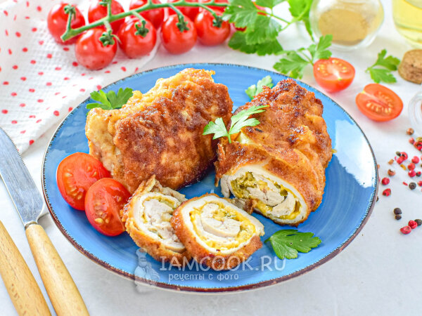 Восхитительные рулетики с начинкой для новогоднего стола