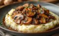 Как вкусно приготовить грибное рагу с пюре для уютного вечера