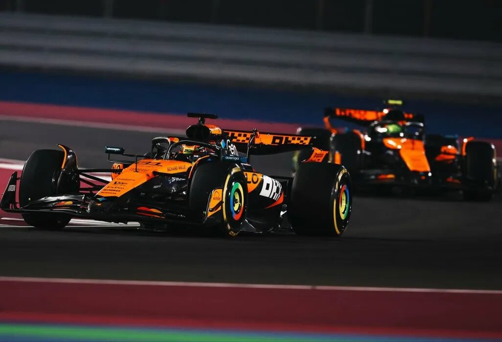 Ошибки «Макларена»: Неудачная стратегия на Гран-при Катара как отражение внутренних проблем команды