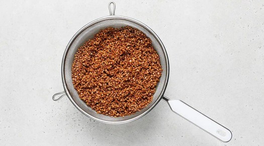 Гречка на кефире: простое и полезное блюдо для начала дня