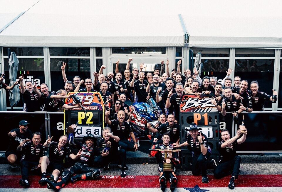 Aprilia Racing ������ ������� � �������� ������ �� ���� ��� ���