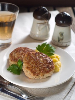 Нежные котлеты, которые обязательно понравятся всем