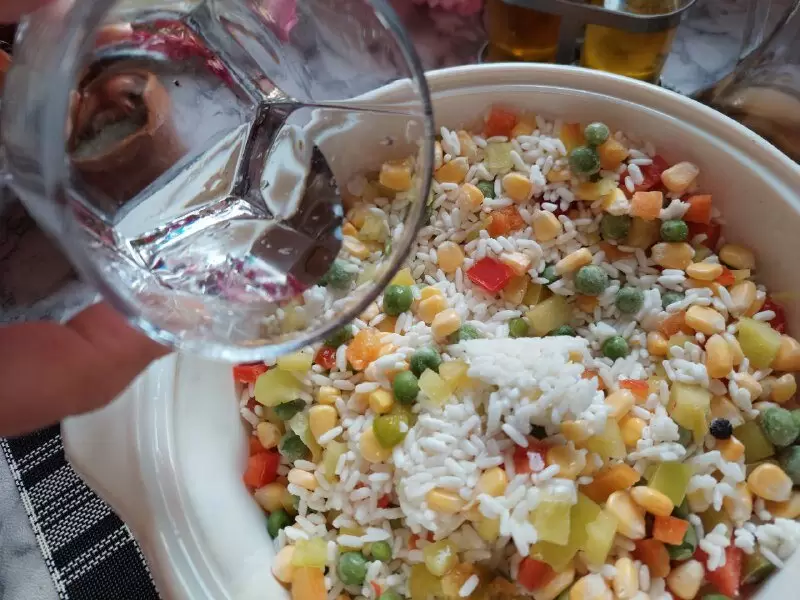 Крабы на Гаваях: новый салат, который удивит ваших гостей