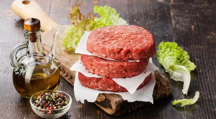 Как создать идеальный говяжий фарш для сочных котлет