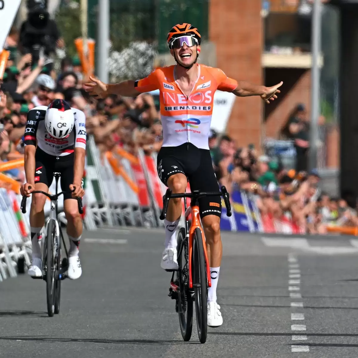 Победа Акселя Лоранса на третьем этапе Тура Страны Басков