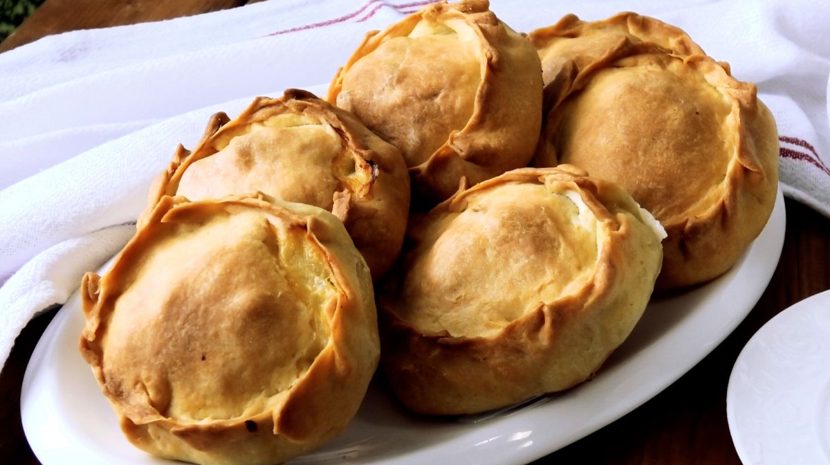 Тайны татарской кухни: как приготовить оригинальные элеши с курицей и картошкой