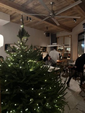 ������������ ����� � ���������� ��������: Centrale Bistro ���� ���