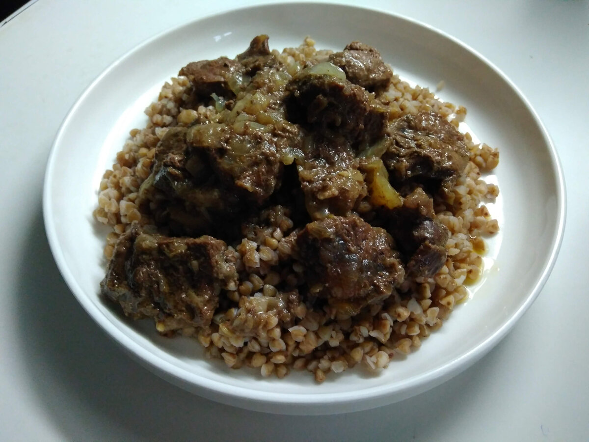 Секреты нежного тушёного мяса: от охотничьего рецепта до вашей кухни
