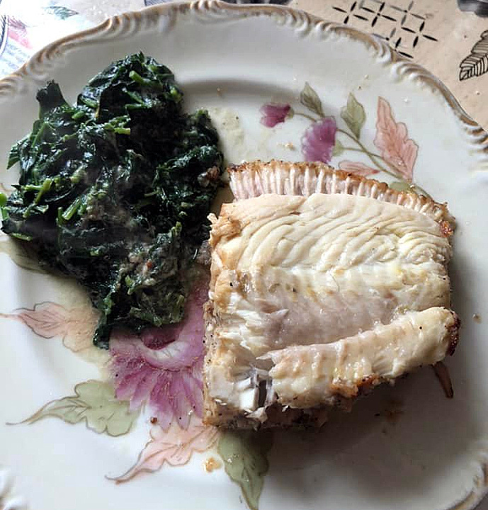 Камбала с шпинатом: легкое блюдо для здоровья и вкуса