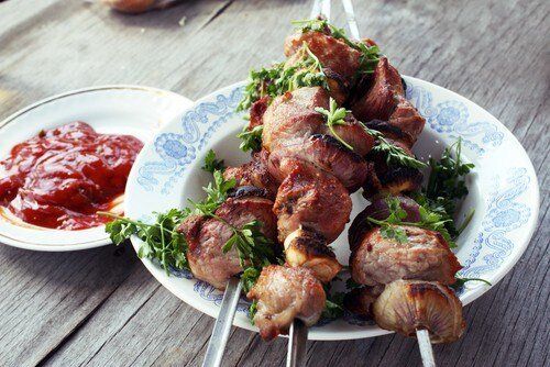 Шашлыки из баранины в гранатовом маринаде