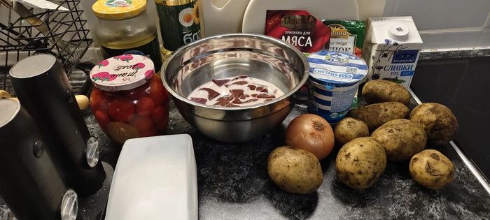 Говяжья печень по-строгановски: классика на вашем столе